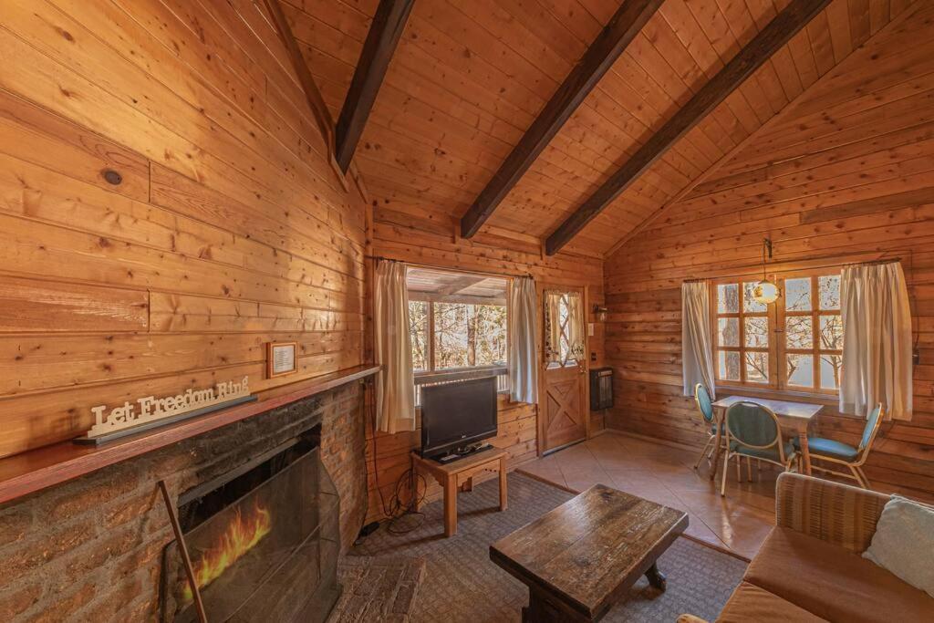 Forest Cabin 5 Old Glory Payson Buitenkant foto